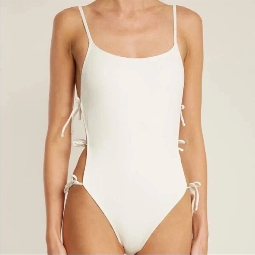 Solid & Striped x SWIM TEAM The Lily One Piece L